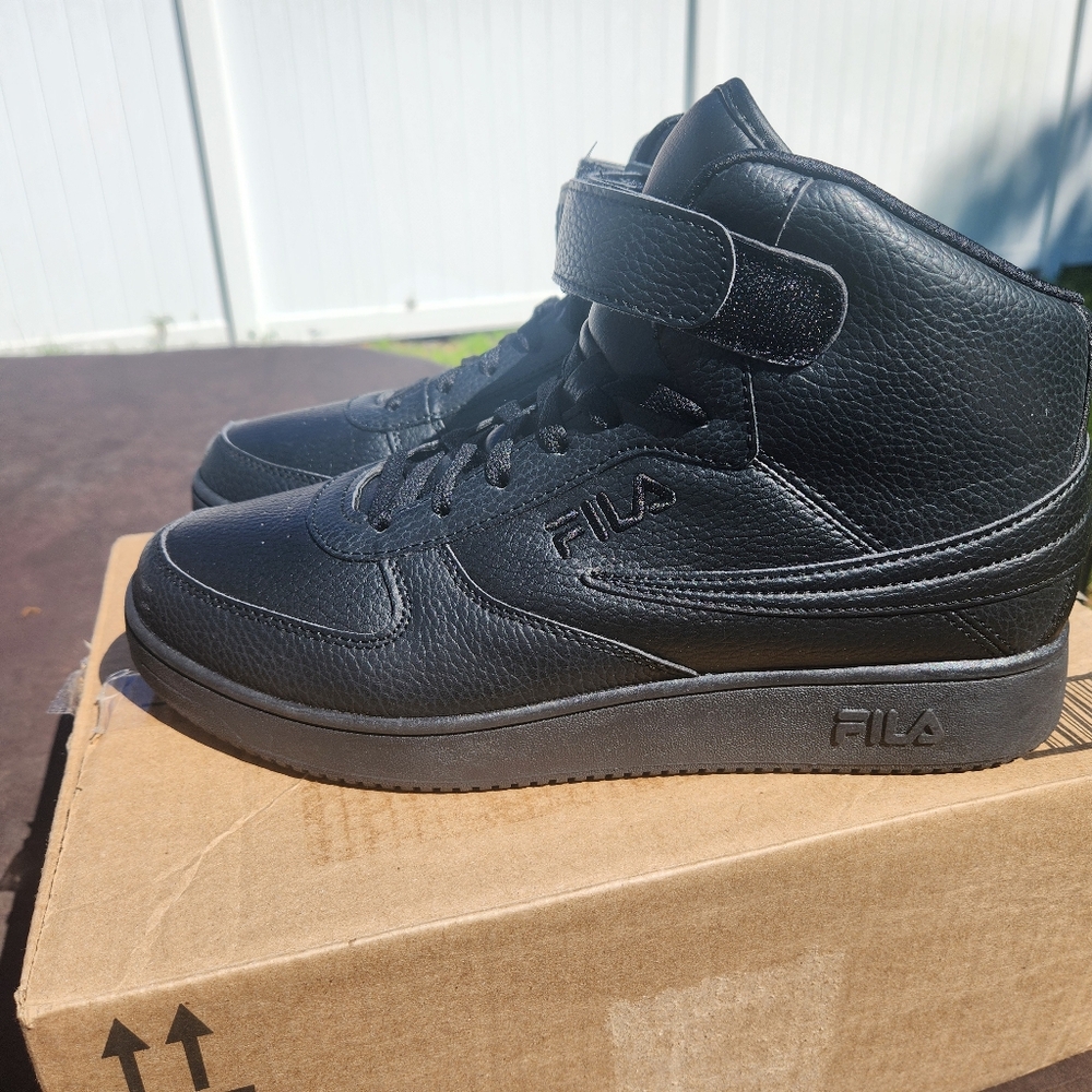 Black Hightop Filas